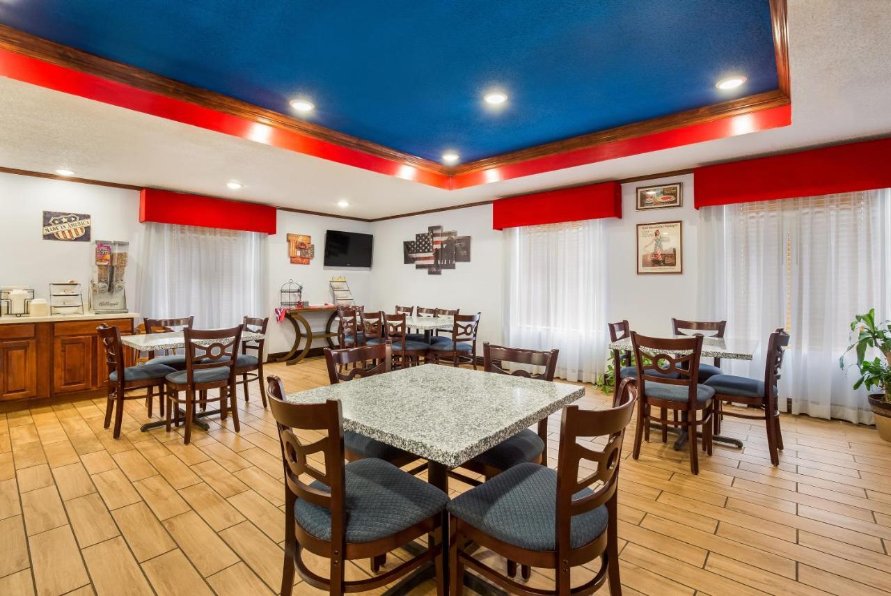 Hometown Inn Thomasville Bagian luar foto